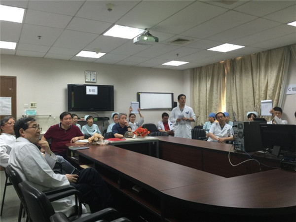 运动医学党支部组织开展“两学一做”系列主题党日活动